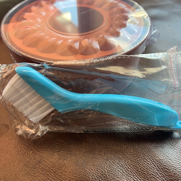 Insta-Pan 7” Non-stick Springform Bundt Pan, DebbieDoo’s Home Pressure Cooking - Picture 4 of 6